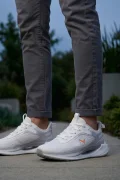 Air-Stride Pro: Erkek Ultra Hafif Koşu ve Günlük Yürüyüş Ayakkabısı - Kristal Beyaz
