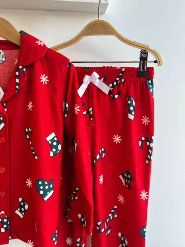 6-13 Yaş Kırmızı Önden Düğmeli Pijama Takımı