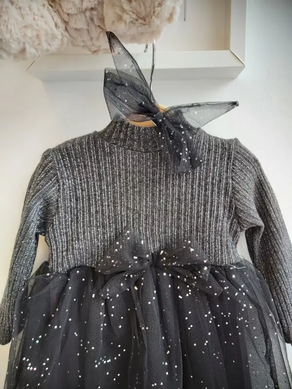 6-24 Ay Siyah Simli Tütülü Tokalı Triko Elbise