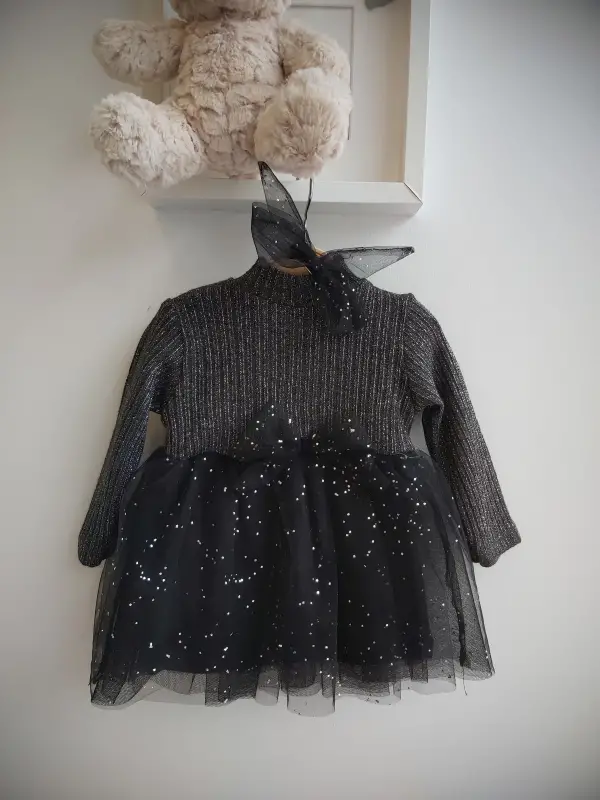 6-24 Ay Siyah Simli Tütülü Tokalı Triko Elbise