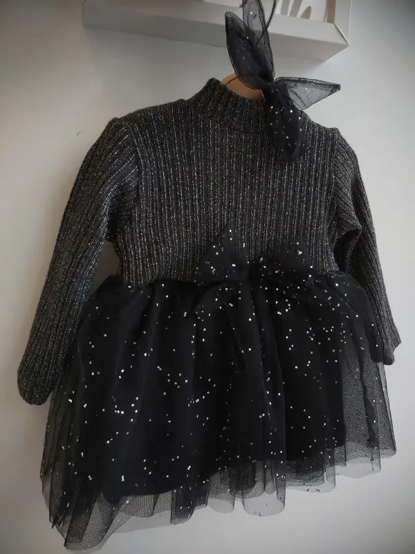 6-24 Ay Siyah Simli Tütülü Tokalı Triko Elbise