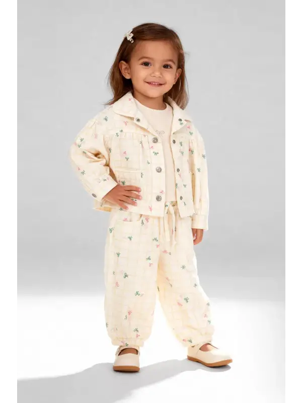 9-36 Ay Krem Çiçekli 3lü Takım