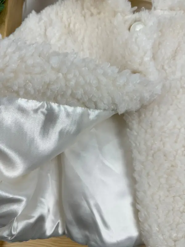 9-Ay 6 Yaş Bukle Krem Mont