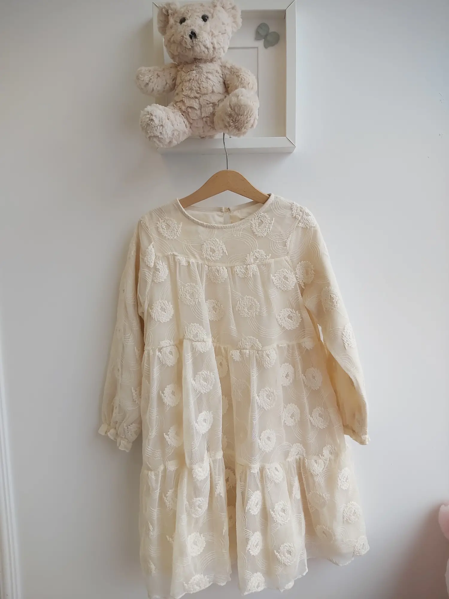 10-14 Yaş Bej Tül İşlemeli Elbise