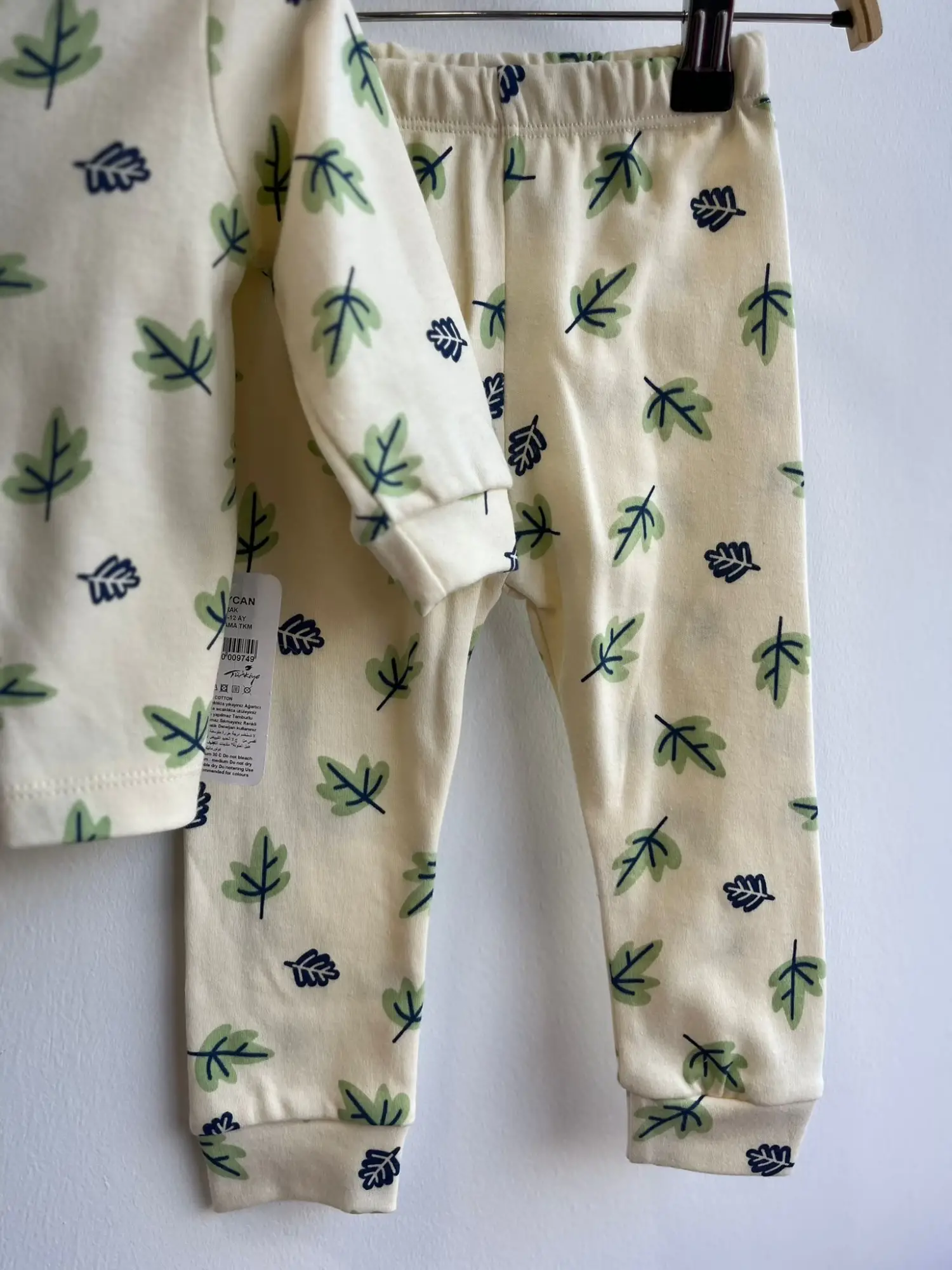 3-12 Ay Unisex Yaprak Desen Pijama Takımı
