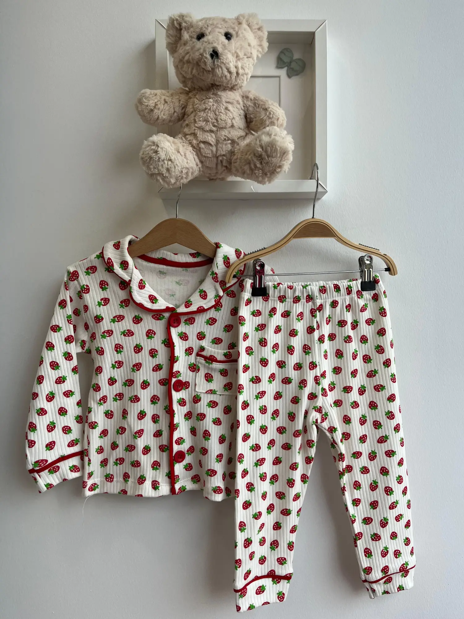 6-24 Ay Çilek Baskılı Pijama Takımı