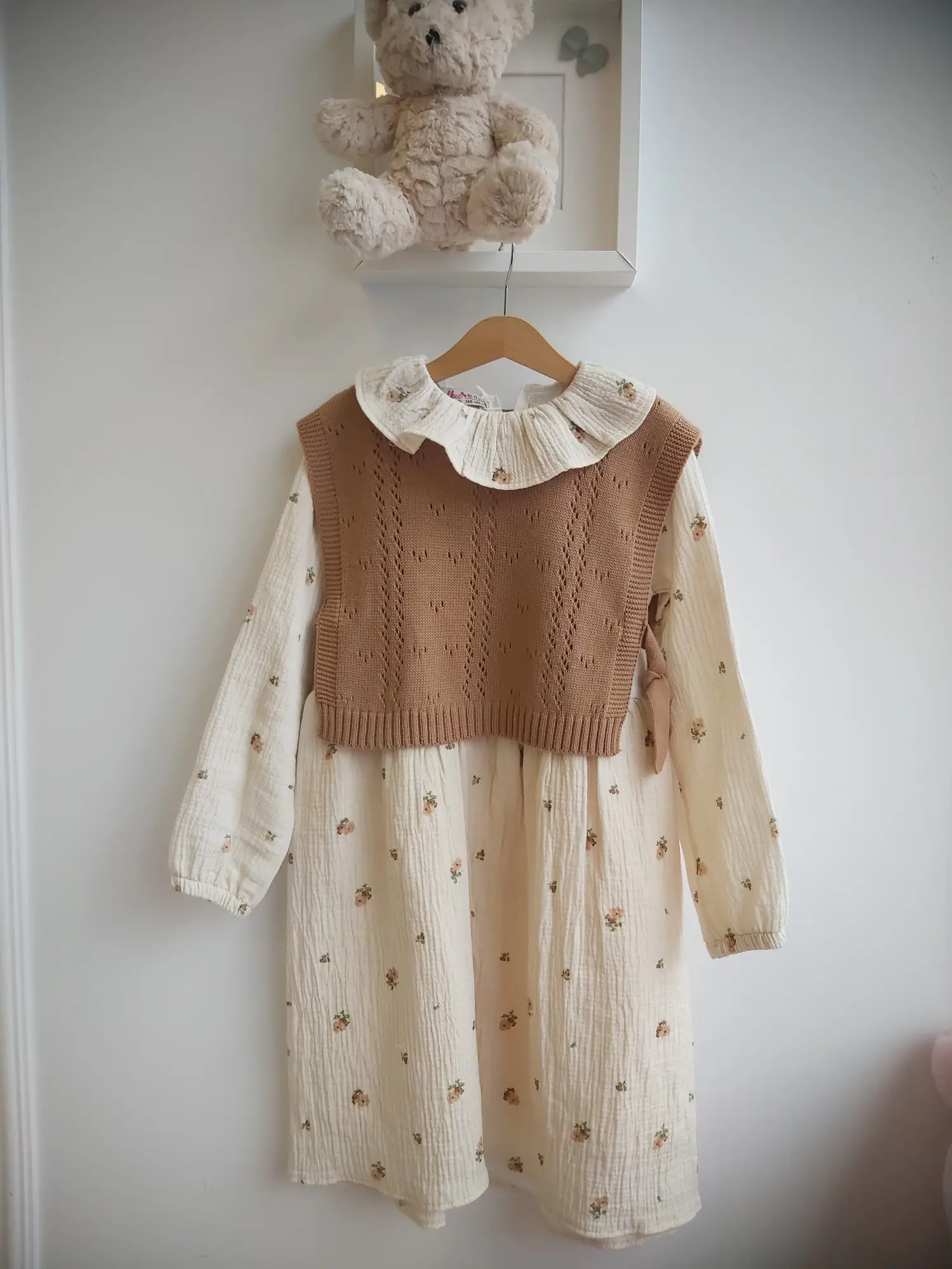 7-10 Yaş Kahve Fırfırlı Triko Süveterli Elbise