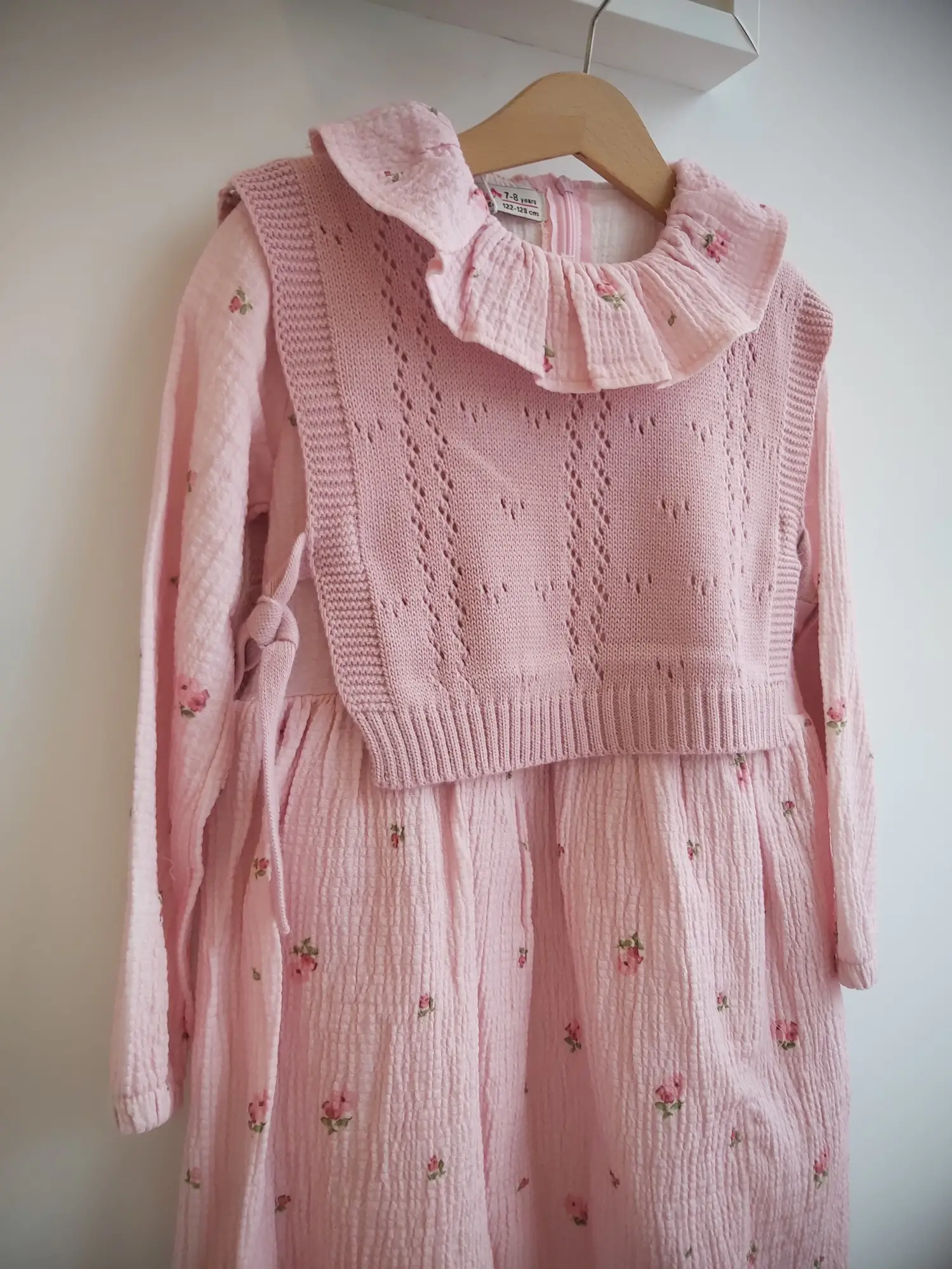 7-10 Yaş Pembe Fırfırlı Triko Süveterli Elbise