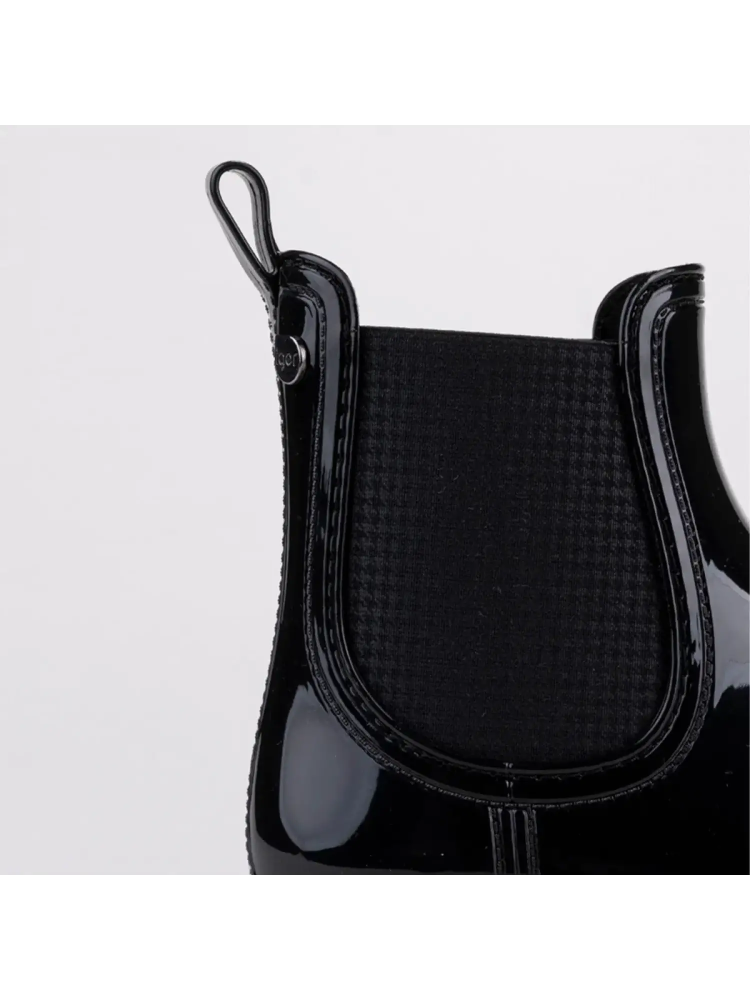 İgor Urban Trabilla Siyah