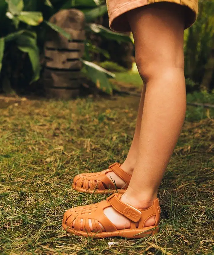 İgor Tobby Solid S10271 Çocuk Sandalet / 215 Karamel