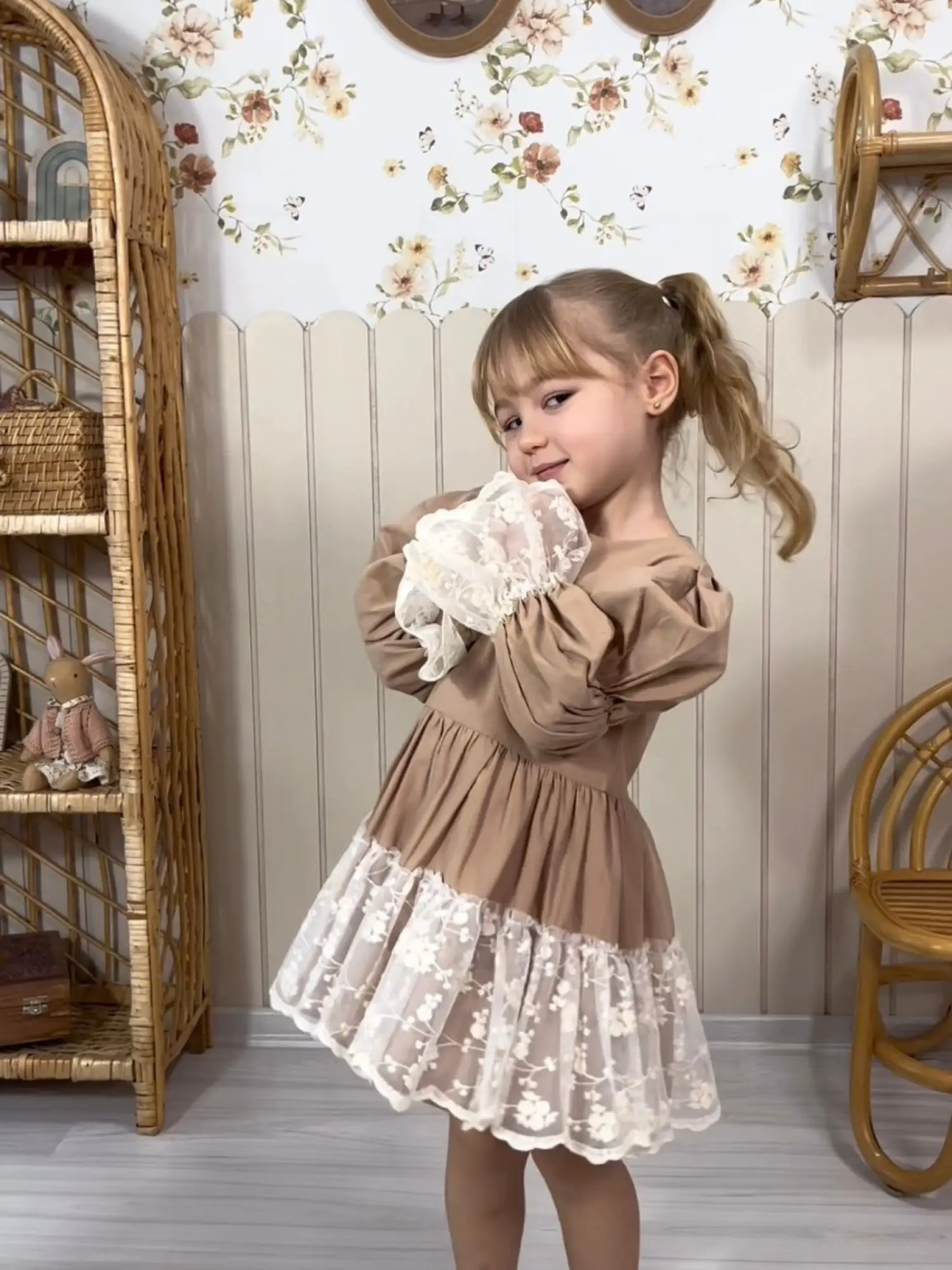3-7 Yaş Sütlü Kahve Tüllü Elbise