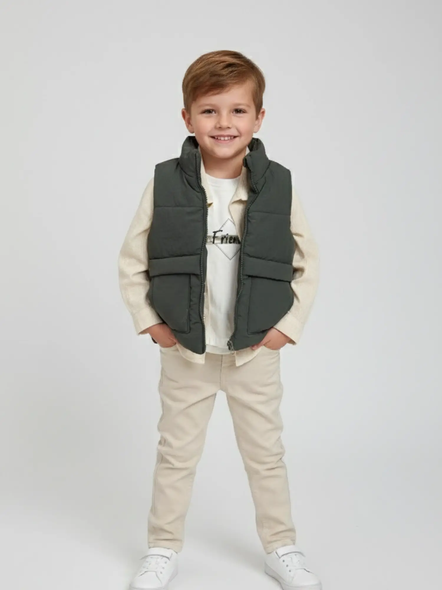 6-10 Yaş Yeşil Şişme Yelekli Gömlekli Takım