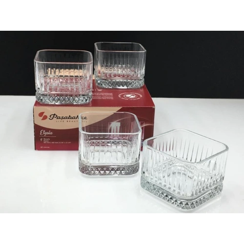 530138-4X6-Elysia Kase 235cc