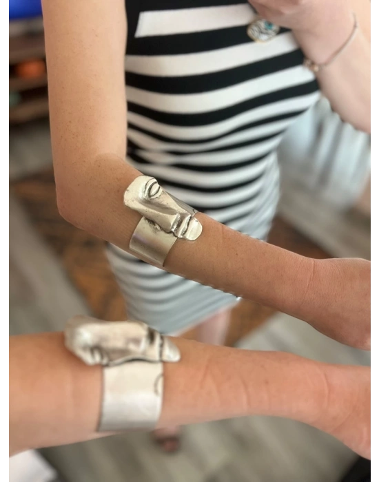 Gümüş Kaplama Kelepçe Bileklik