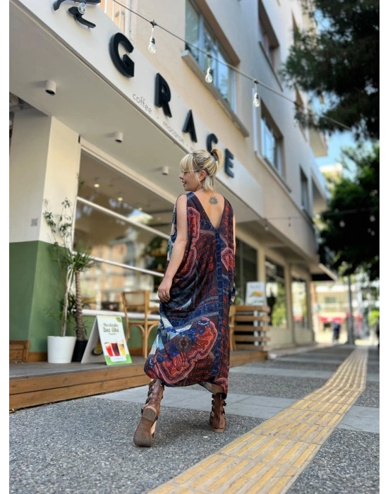 Mandala ve Şal Desenli V Yaka Elbise