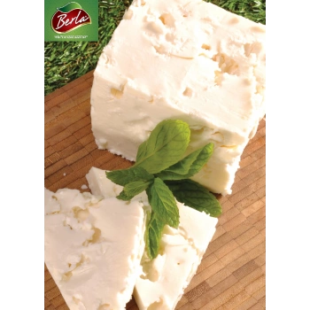 BERLA 700GR VAKUMLU SERT BEYAZ  PEYNIR