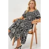 2512 Desenli Yırtmaçlı Elbise - D. Siyah
