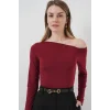 937 Kayık Yaka Sandy Bluz - Bordo