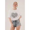 Kalp Baskılı Crop Beyaz Tişört