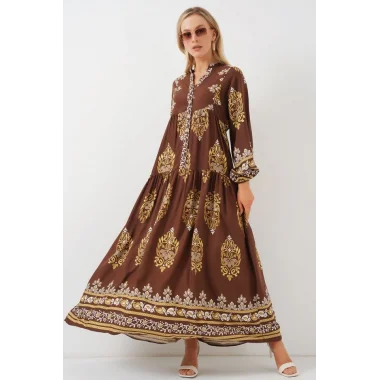 2423 Otantik Desenli Tesettür Elbise - Beyaz - Kahve