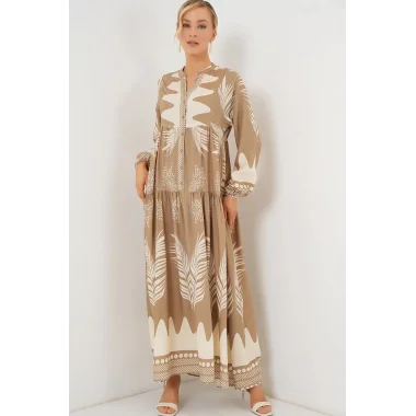 2423 Otantik Desenli Tesettür Elbise - M. Camel