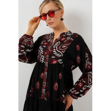 2423 Otantik Desenli Tesettür Elbise - Siyah - Bordo