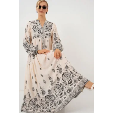 2423 Otantik Desenli Tesettür Elbise - Siyah - Krem