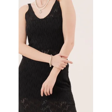 Ajurlu V Yaka Püskül Detaylı Siyah Elbise