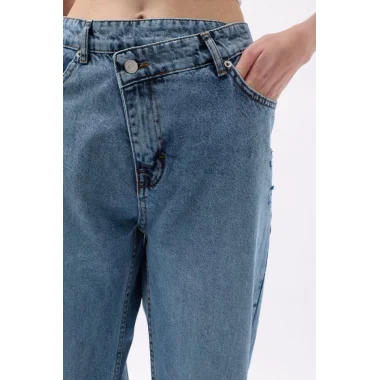 Asimetrik Bel Paça Yırtmaçlı Jean