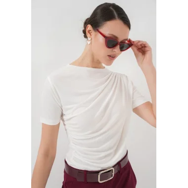 Büzgü Detaylı Kısa Kol Sandy Bluz 945 - Beyaz