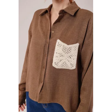 Etnik Cep Detaylı Kahverengi Gömlek
