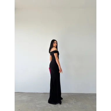 Kadın Dalgıç Kumaş Kayık Yaka Ve Dekolte Detaylı Elbise