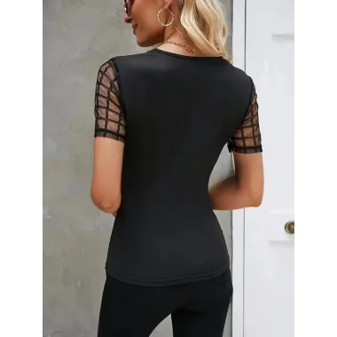 Kadın Kısa Kollu Yakası Açık Damla Ağ Tül Detaylı Viskon Bluz