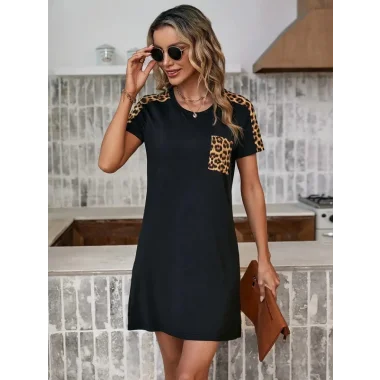 Kadın Kısa Kollu Yuvarlak Yaka Cepli Leopar Desen Detaylı Viskon Elbise