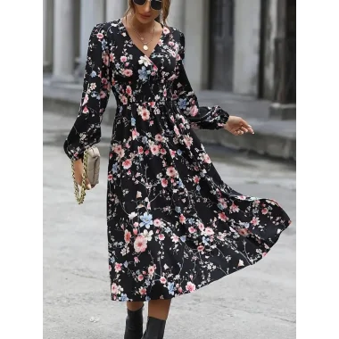 Kadın Uzun Kollu Kruvaze Yaka Beli Lastikli Yandan Yırtmaçlı Desenli Dalgıç Elbise