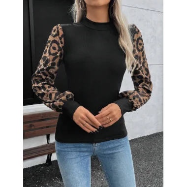 Kadın Uzun Kollu Yarı Balıkçı Yaka Leopar Detaylı Kaşkorse Bluz