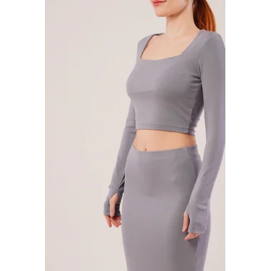 Kare Yaka Bluz Ve Yırtmaç Detaylı Etek İkili Gri Takım