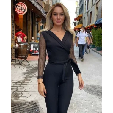 Krep Kumaş Kol Tül Puan Detaylı Kuşaklı Tulum 141 Cm