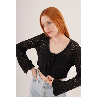 Ön Bağlamalı Ajurlu Crop Siyah Hırka