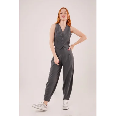 Önü Düğmeli Gri Yelek