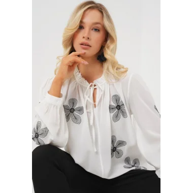 Uzun Kol Nakışlı Örme Bluz 951 - Beyaz