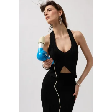 V Detay Dokulu Crop Bluz