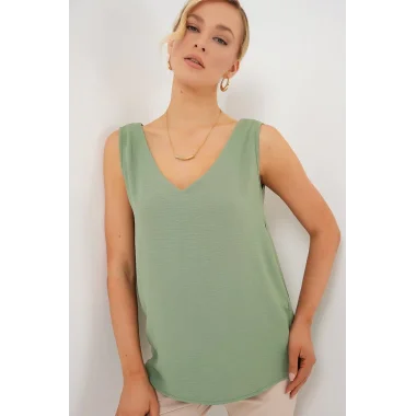 V Yaka Sıfır Kol Bluz 950 - Çağla