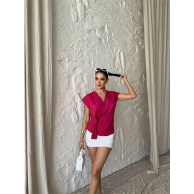 YANDAN BAĞLAMA DETAYLI KOLSUZ BLUZ - Fuşya