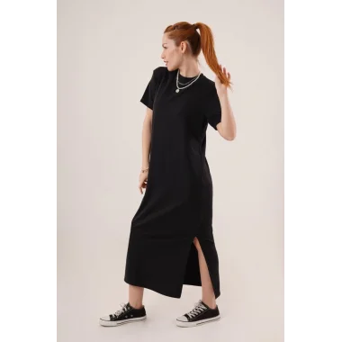 Yırtmaç Detaylı Kısa Kollu Salaş Maxi Siyah Elbise