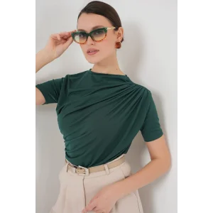 Büzgü Detaylı Kısa Kol Sandy Bluz 945 - Zümrüt Yeşili