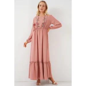 Nakışlı Uzun Tesettür Elbise 2550 - Pudra