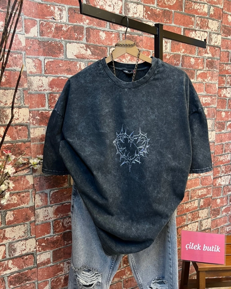 Oversize Kalıp Tişört