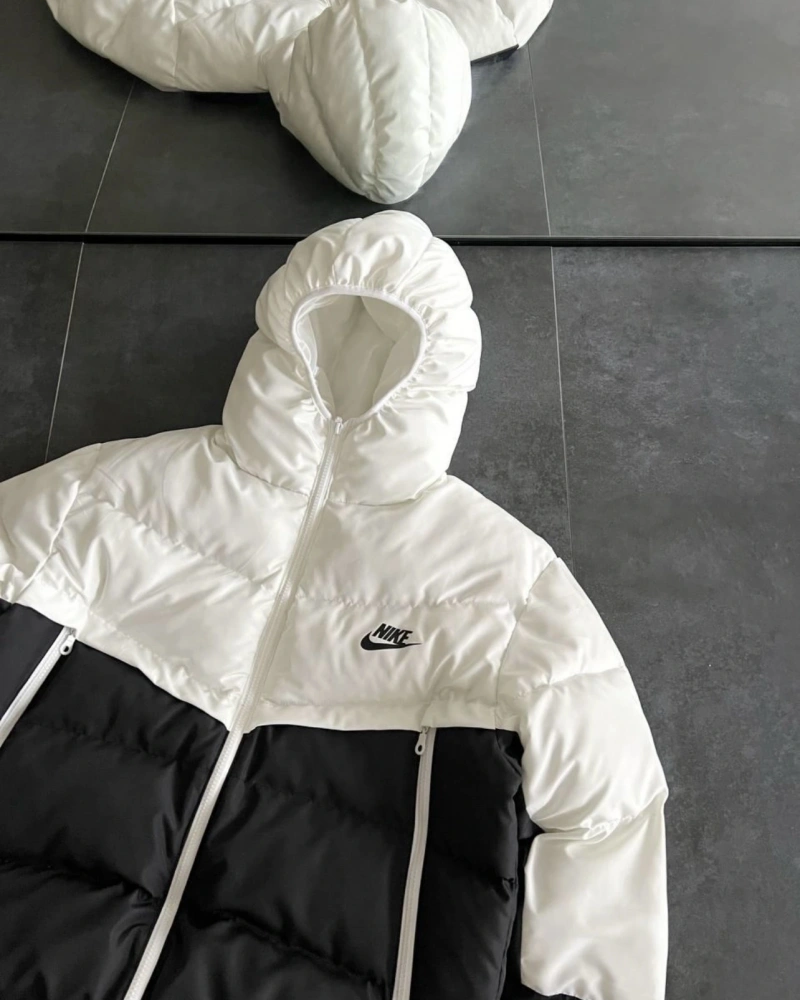 İçi Dolumlu Kapşonlu Mont