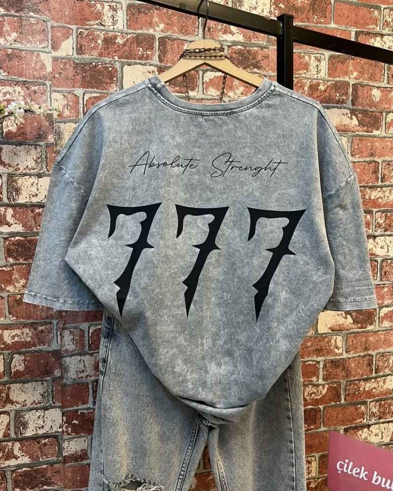 Sırt Detay Tshirt
